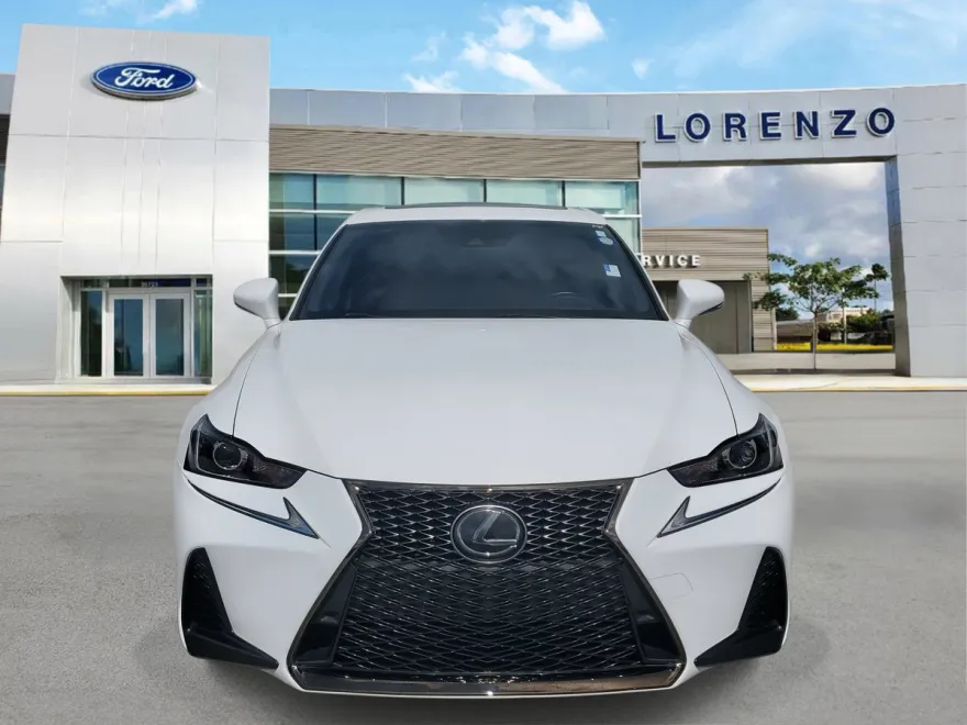 2020 Lexus IS 350 F SPORT photo 1