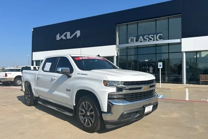 2021 Chevrolet Silverado 1500 photo 1