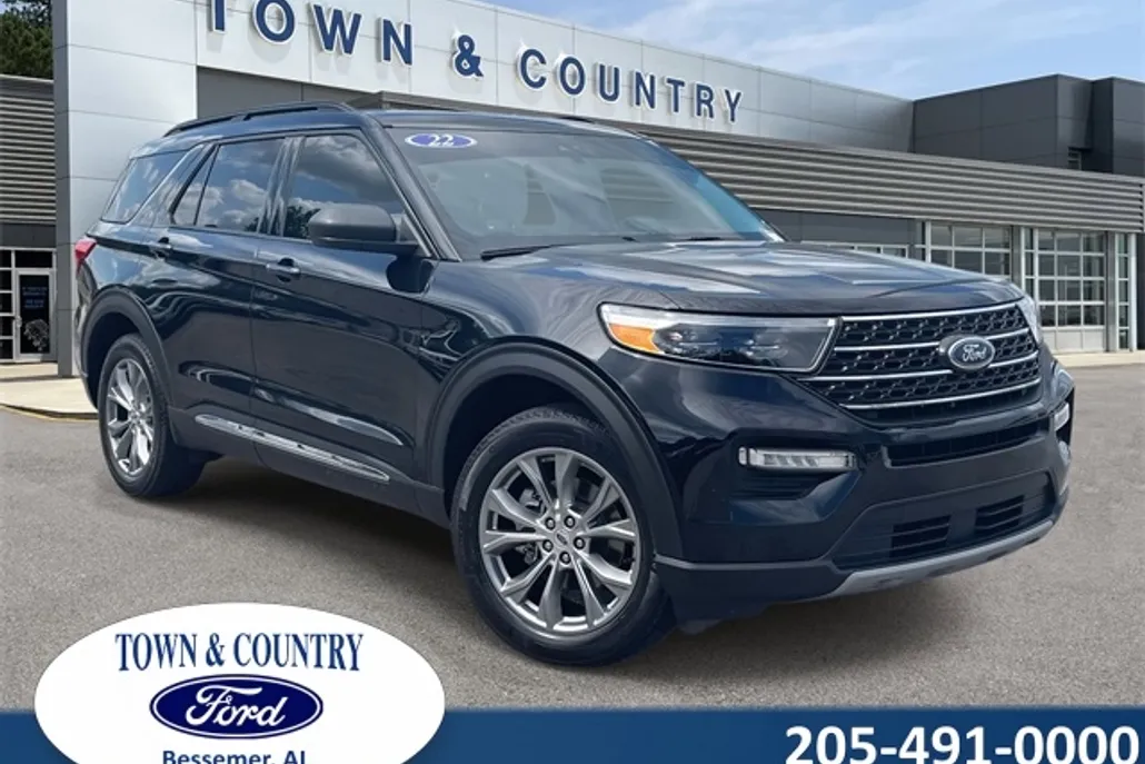 2022 Ford Explorer XLT photo 1