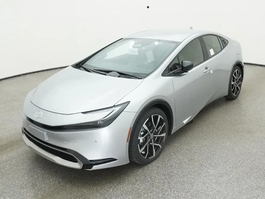 2025 Toyota Prius Plug-in Hybrid XSE photo 1