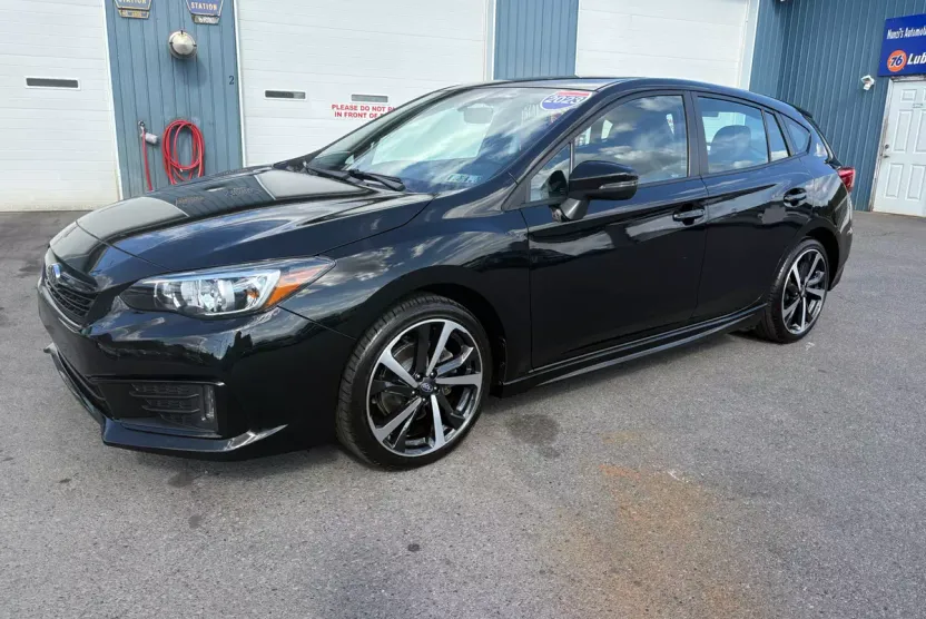 2023 Subaru Impreza 2.0i Sport photo 1
