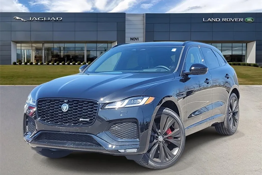 2025 Jaguar F-PACE P400 R-Dynamic S photo 1