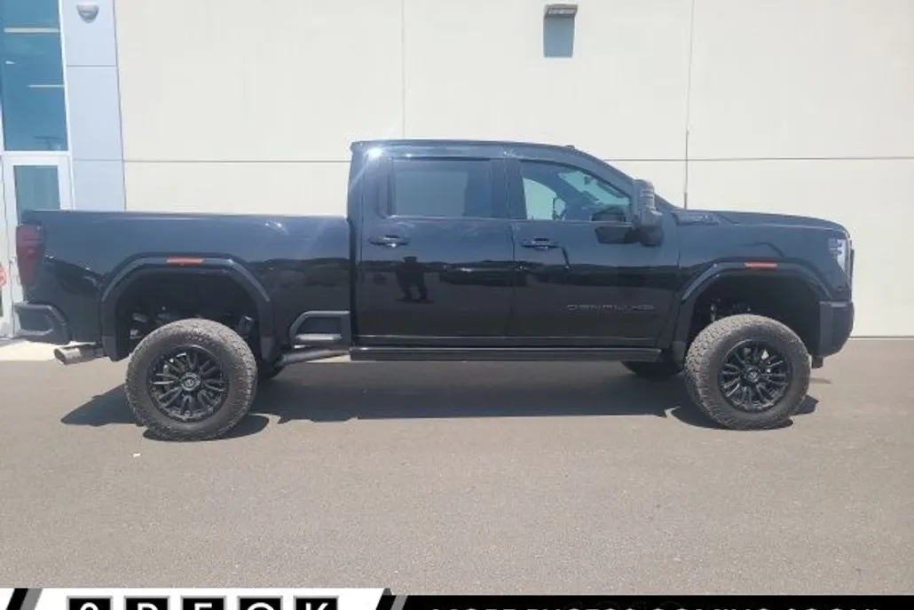 2024 Gmc Sierra 3500 HD Denali Ultimate photo 1