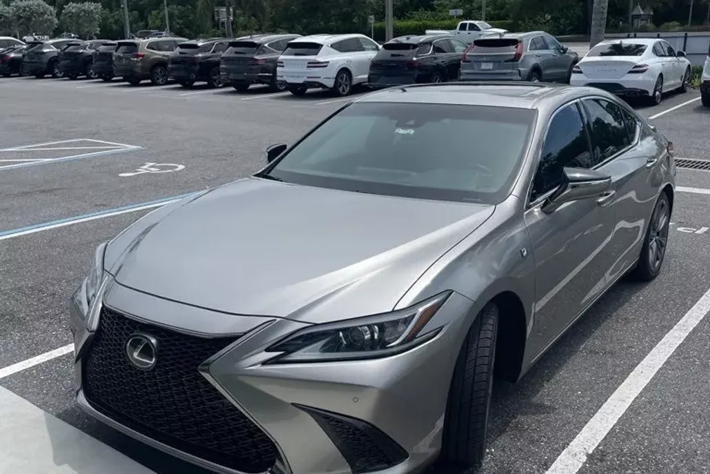 2020 Lexus ES 350 F SPORT photo 1