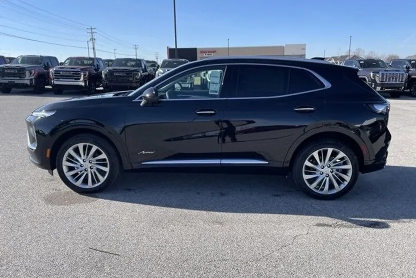 2025 Buick Envision Avenir photo 1