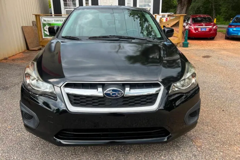 2013 Subaru Impreza 2.0i Premium photo 1