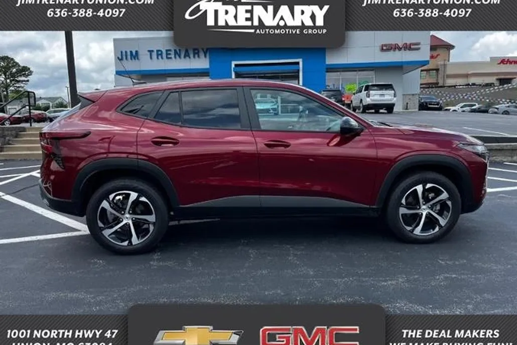 2025 Chevrolet Trax photo 1