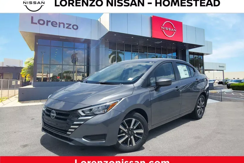 2025 Nissan Versa SV photo 1