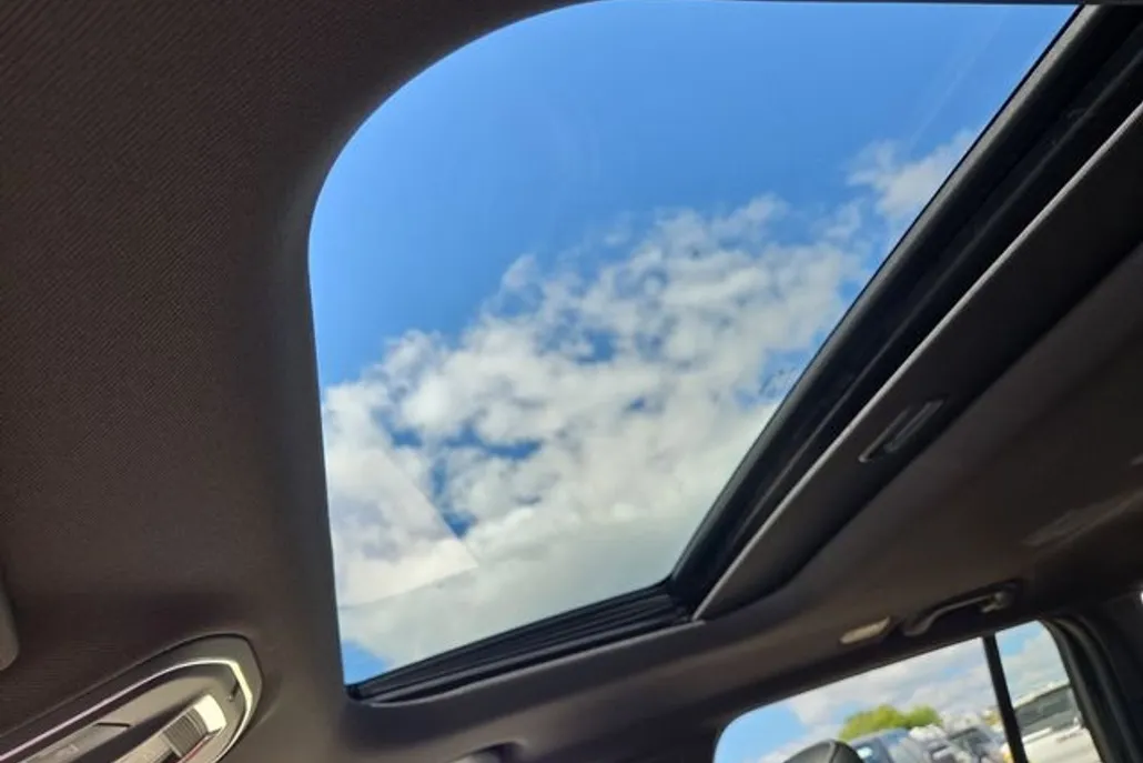 2025 Jeep Grand Cherokee Altitude photo 1