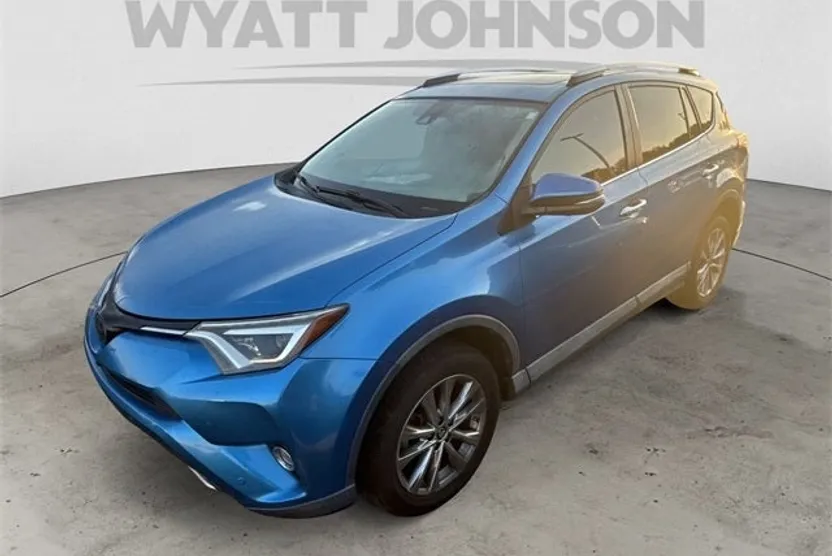 2016 Toyota RAV4 Limited photo 1