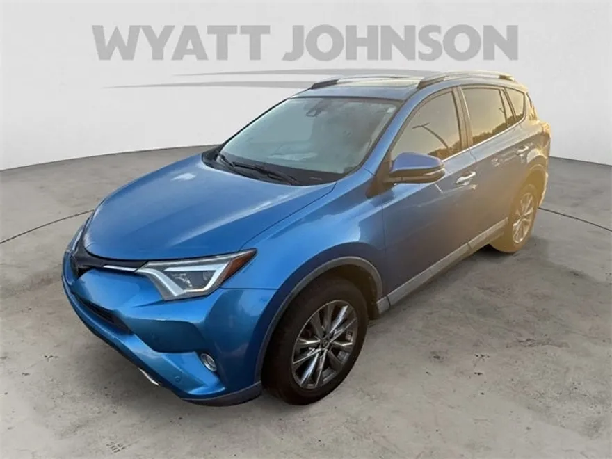 2016 Toyota RAV4 Limited photo 1