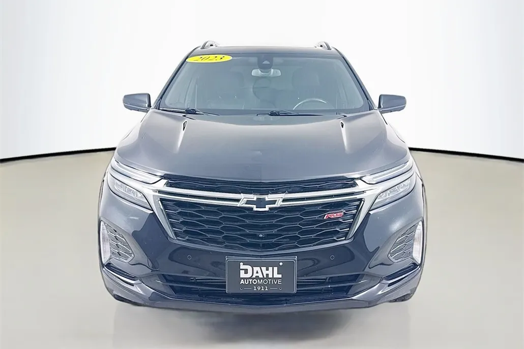 2023 Chevrolet Equinox RS photo 1