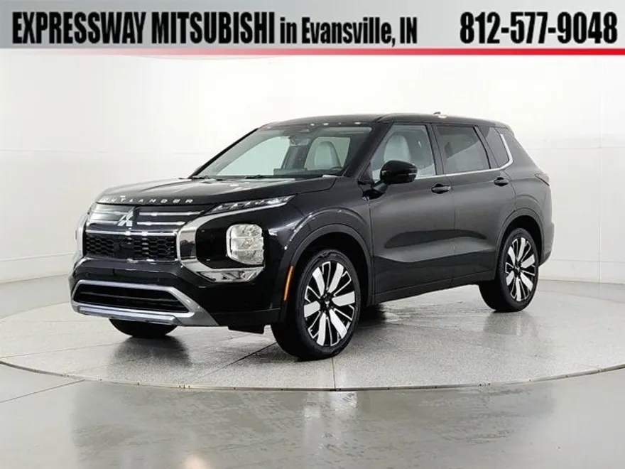 2025 Mitsubishi Outlander SE photo 1