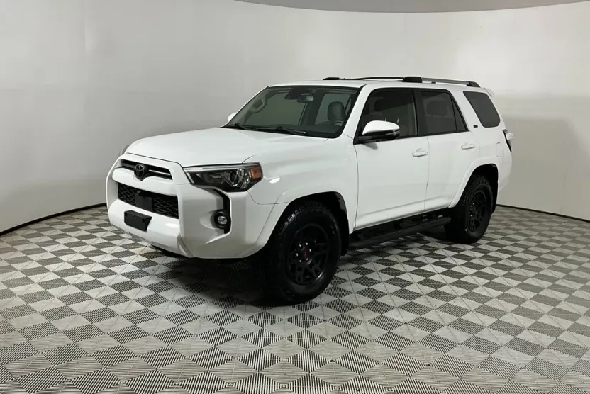 2023 Toyota 4Runner SR5 Premium photo 1