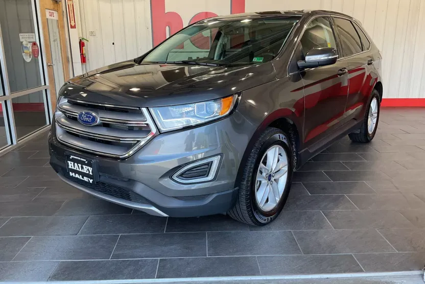 2017 Ford Edge SEL photo 1