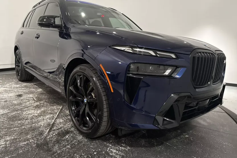 2025 Bmw X7 M60i photo 1