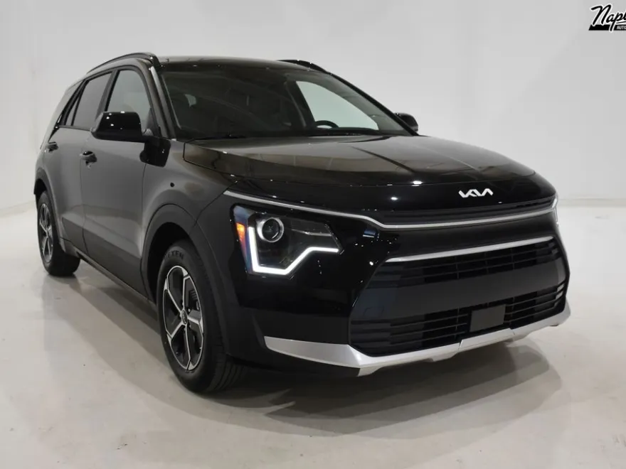 2025 Kia Niro EX photo 1