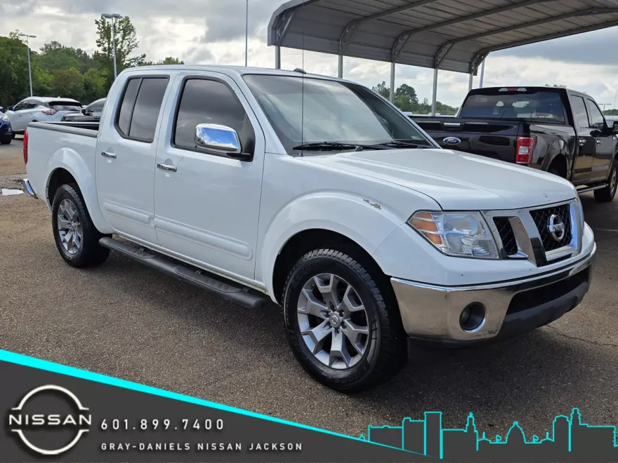 2019 Nissan Frontier SL photo 1