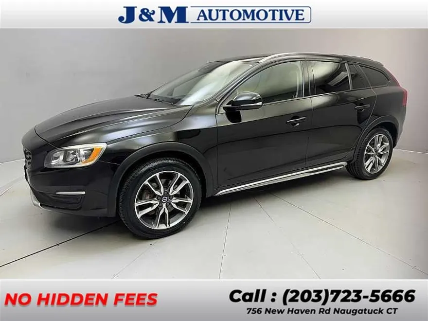2018 Volvo V60 Cross Country photo 1