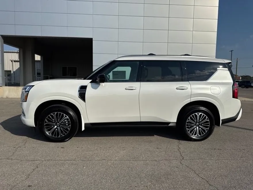 2026 Nissan Armada SL photo 1