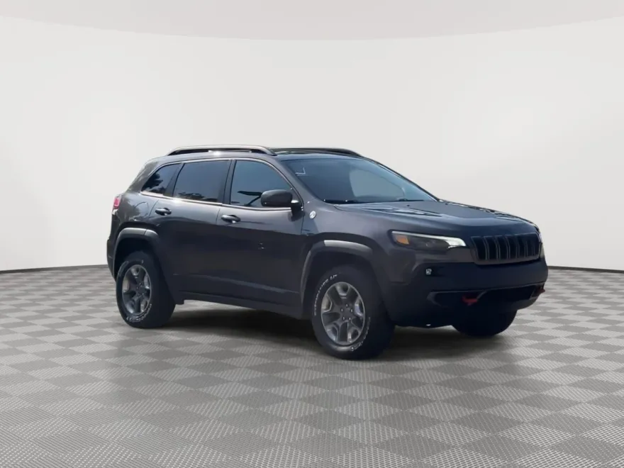 2019 Jeep Cherokee Trailhawk photo 1