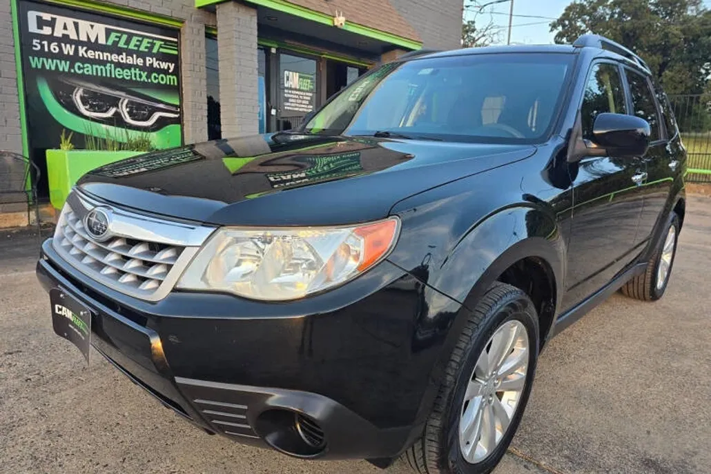 2013 Subaru Forester 2.5X Premium photo 1