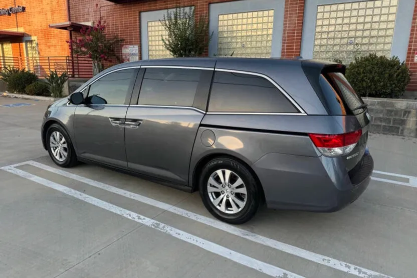2014 Honda Odyssey EX-L photo 1