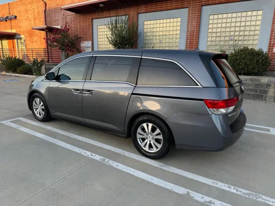 2014 Honda Odyssey EX-L photo 1