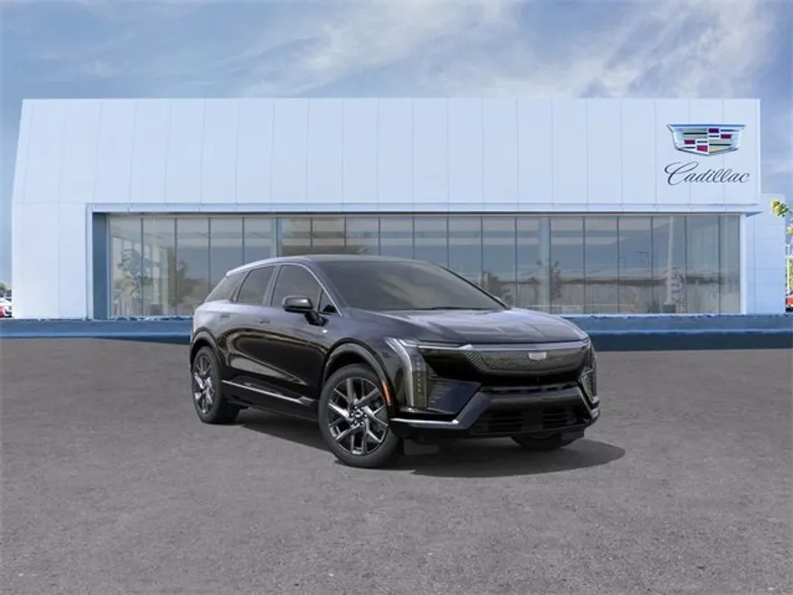 2025 Cadillac Optiq Luxury photo 1