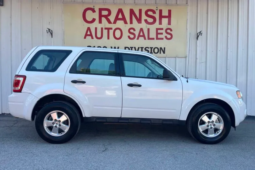 2011 Ford Escape XLS photo 1