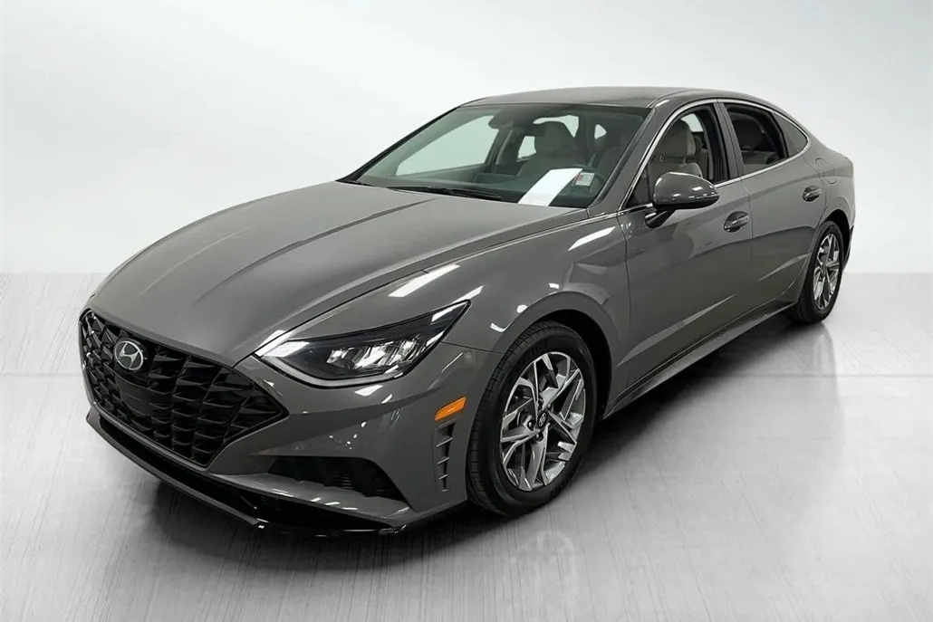 2023 Hyundai Sonata SEL photo 1