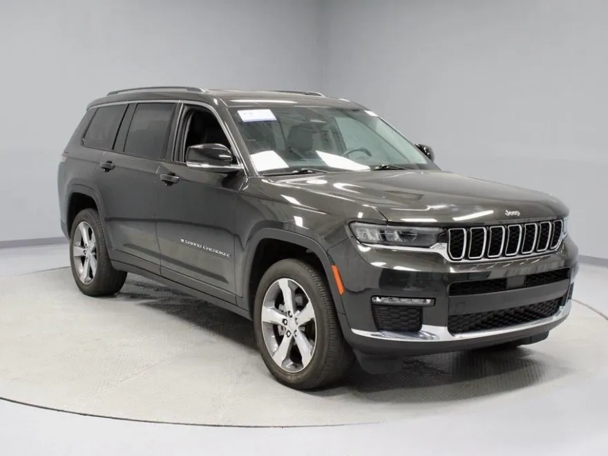 2022 Jeep Grand Cherokee Limited photo 1