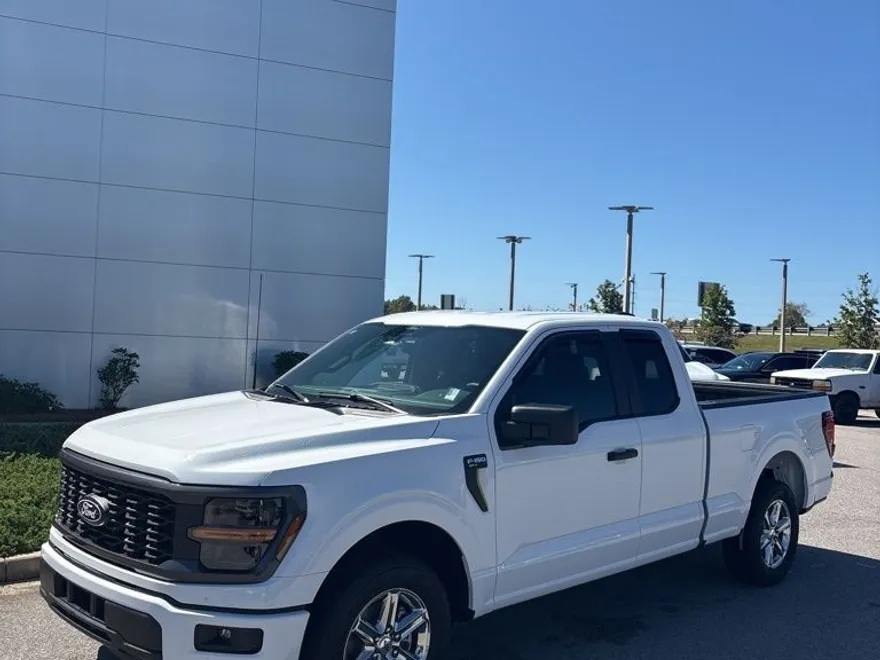 2025 Ford F-150 STX photo 1