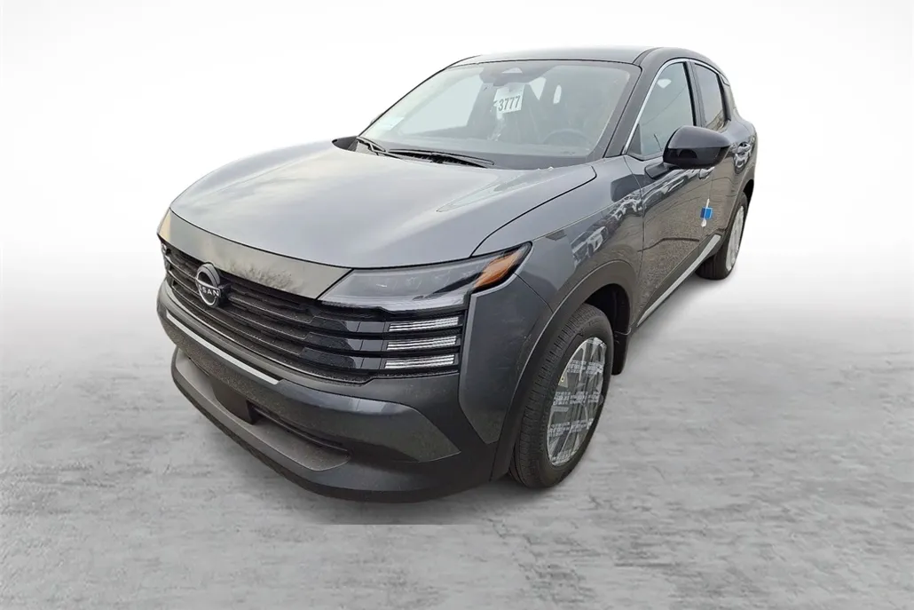 2025 Nissan Kicks SV photo 1