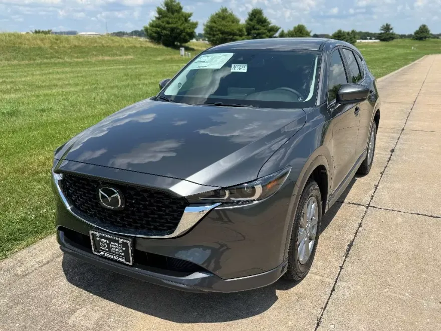 2025 Mazda CX-5 2.5 S Preferred photo 1