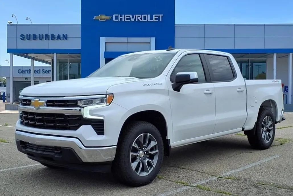 2025 Chevrolet Silverado 1500 LT photo 1
