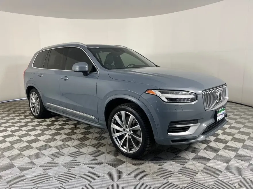 2020 Volvo XC90 T8 Inscription photo 1