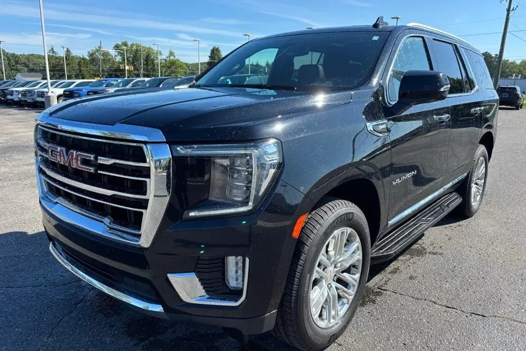 2021 Gmc Yukon SLT photo 1