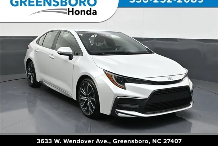 2022 Toyota Corolla SE photo 1