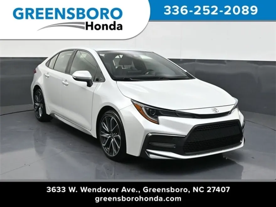 2022 Toyota Corolla SE photo 1