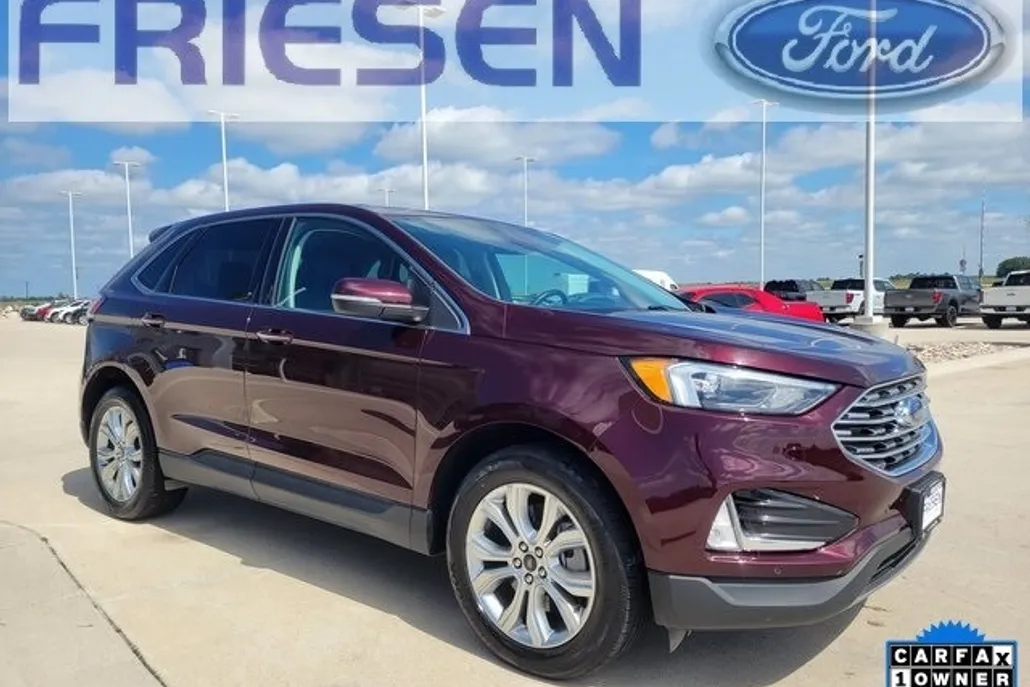 2024 Ford Edge Titanium photo 1