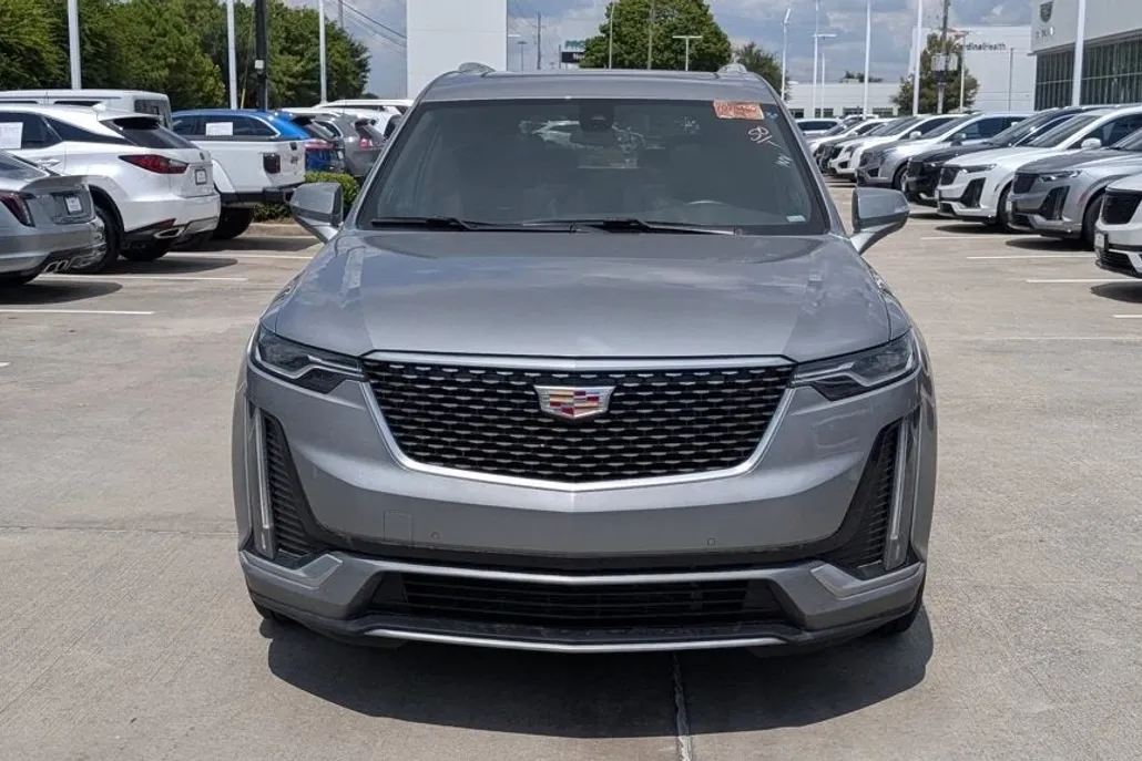 2025 Cadillac XT6 Premium Luxury photo 1