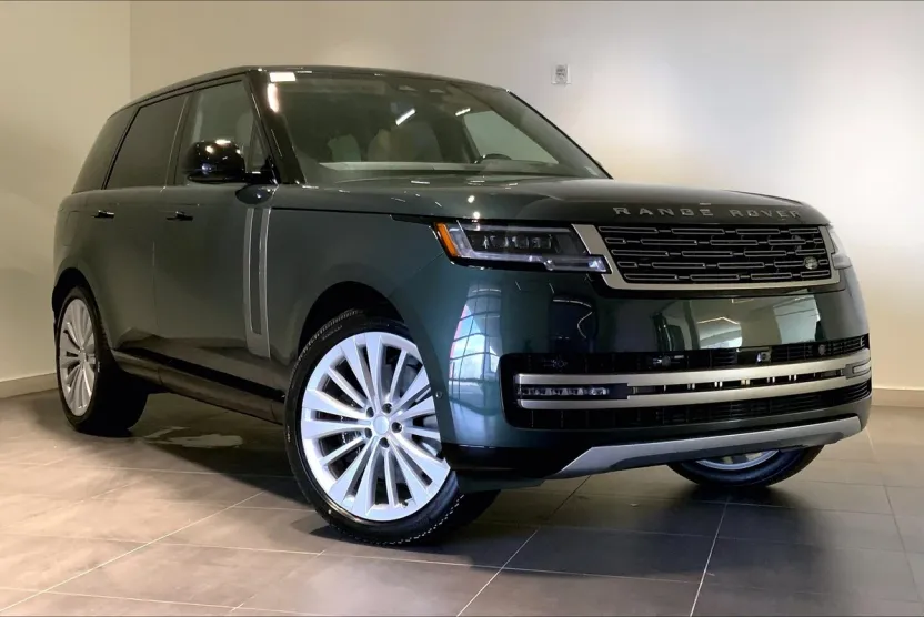 2025 Land Rover Range Rover SE photo 1
