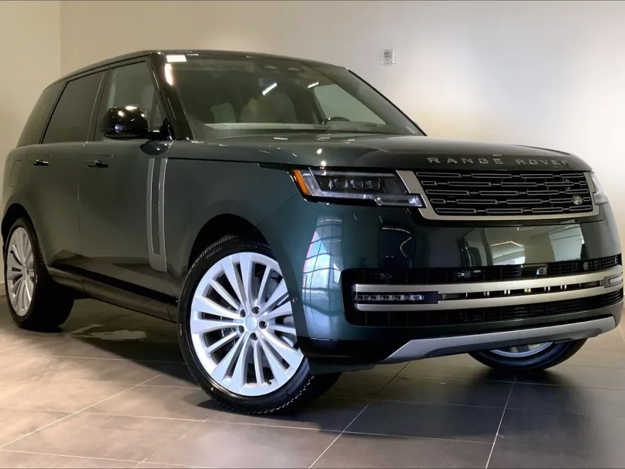 2025 Land Rover Range Rover SE photo 1