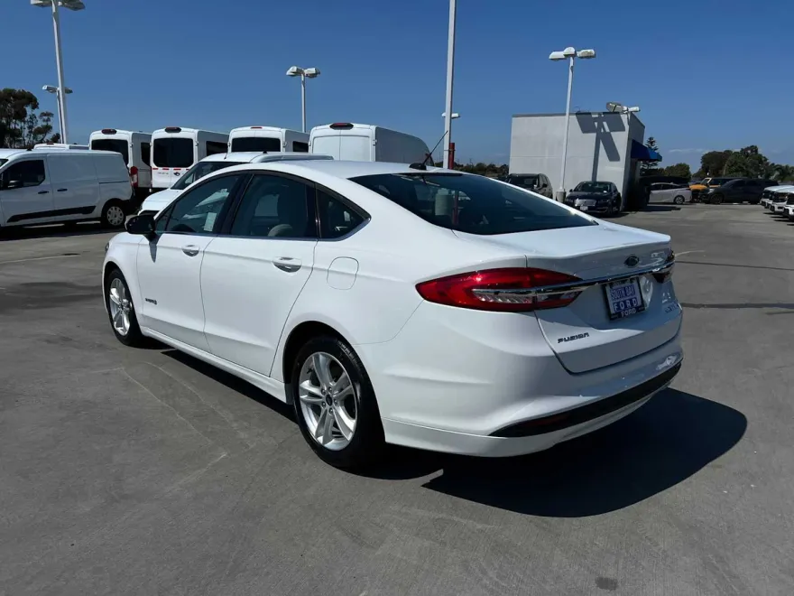2018 Ford Fusion Hybrid S photo 1