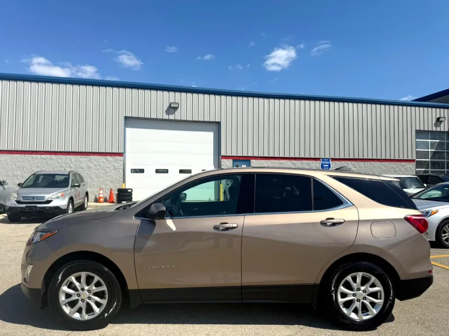 2018 Chevrolet Equinox photo 1