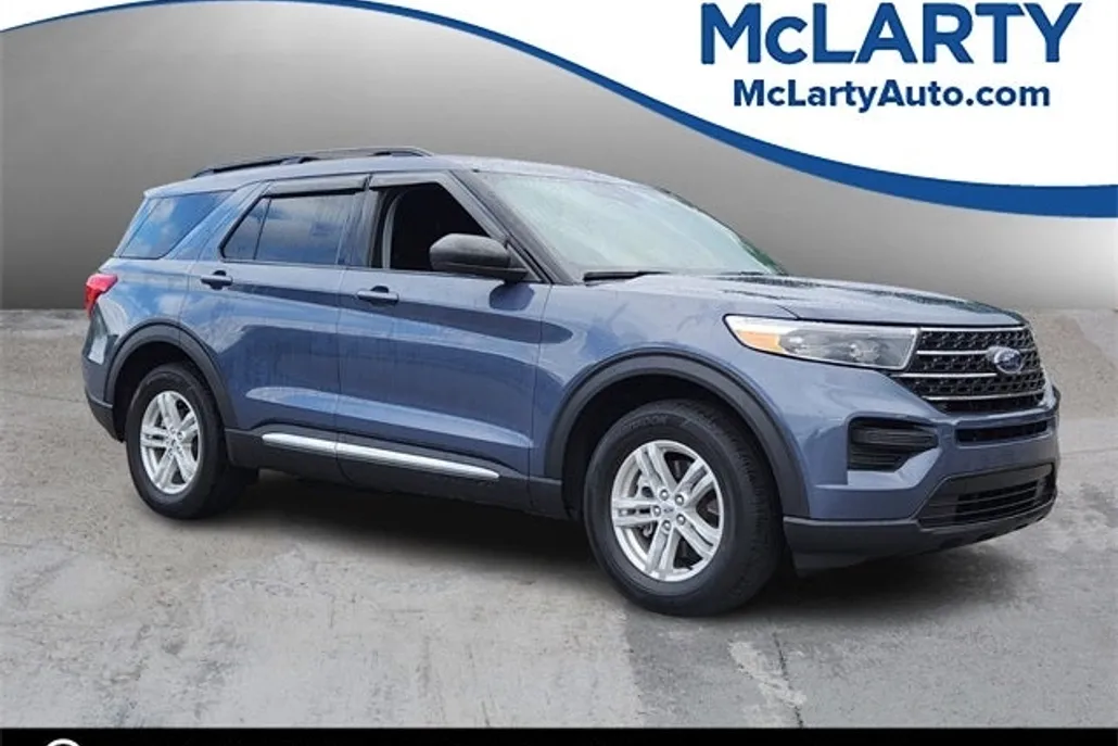 2021 Ford Explorer XLT photo 1