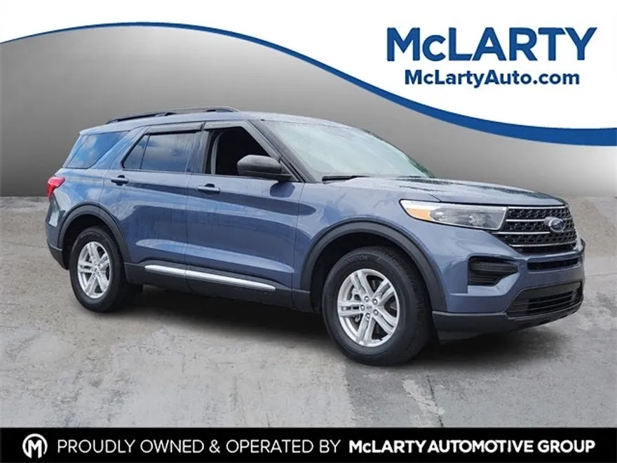 2021 Ford Explorer XLT photo 1