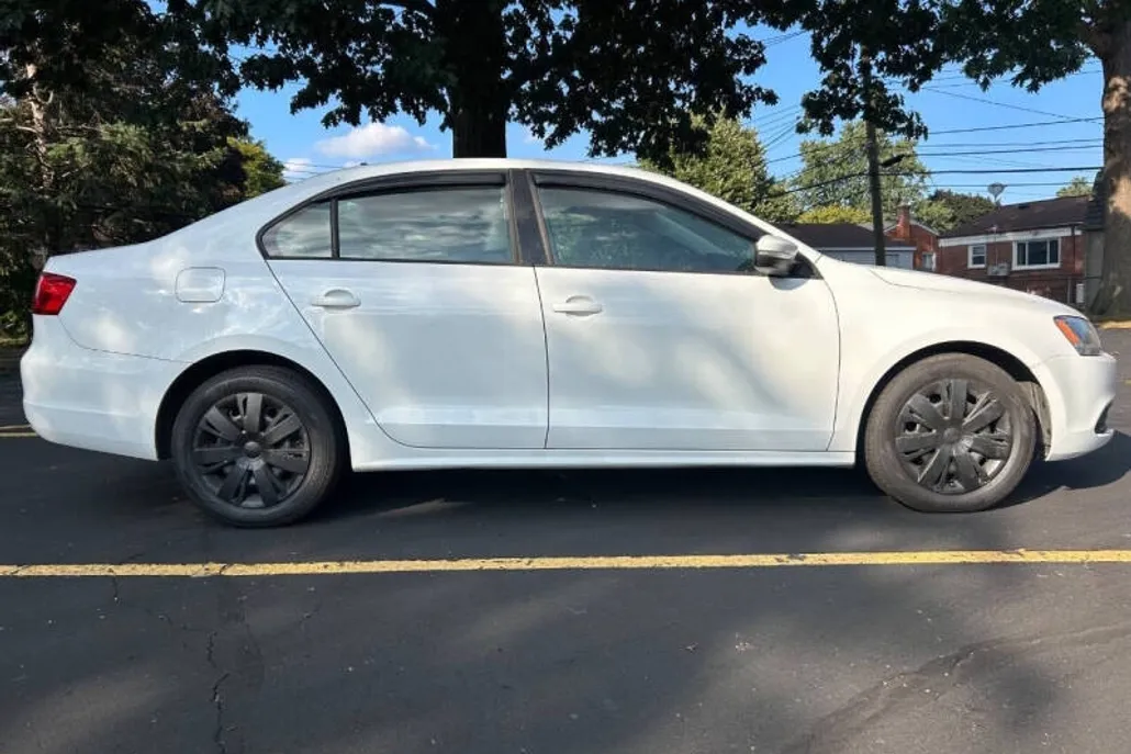 2014 Volkswagen Jetta SE photo 1