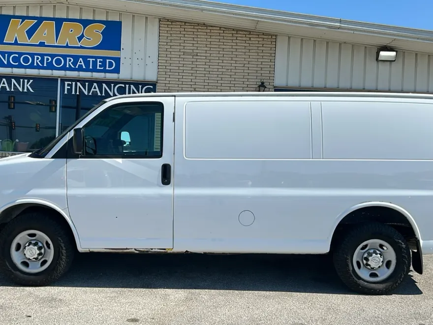 2015 Chevrolet Express Cargo Van photo 1